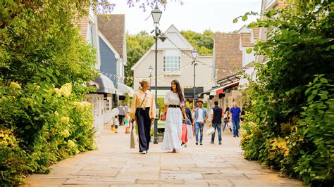 bicester village website